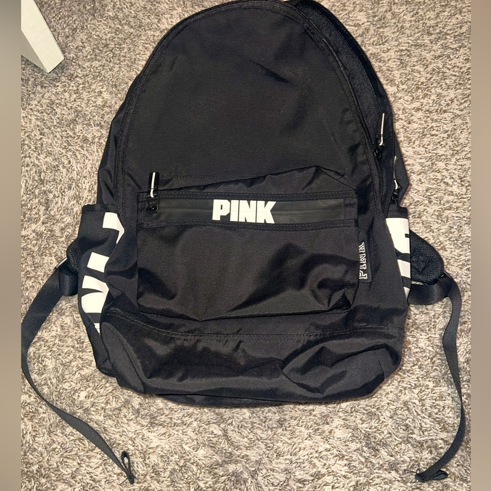 Pink VS backpack 🎒